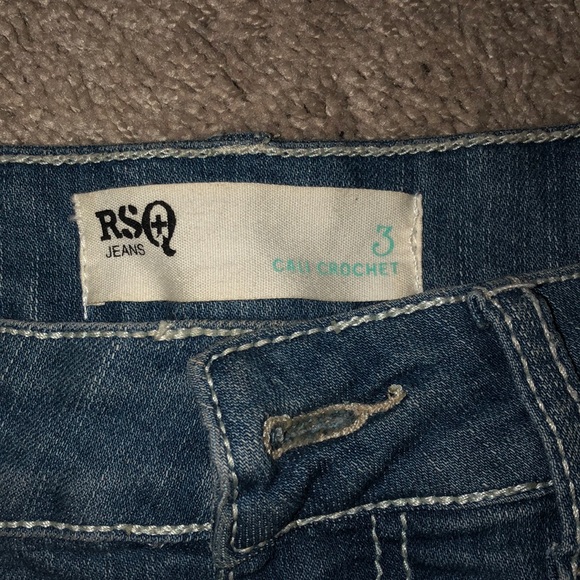 Shorts - Picture 3 of 3